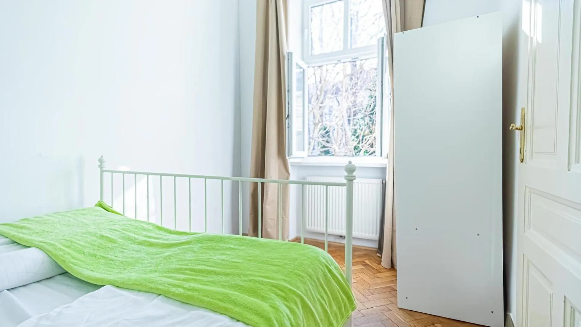 Apartment Stylish 2Br Shared Apt For Longstays Margareten, Up To 5P Vienna