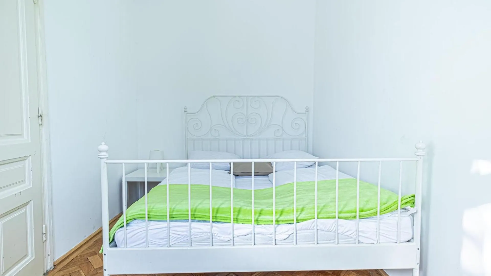Stylish 2Br Shared Apt For Longstays Margareten, Up To 5P Vienna