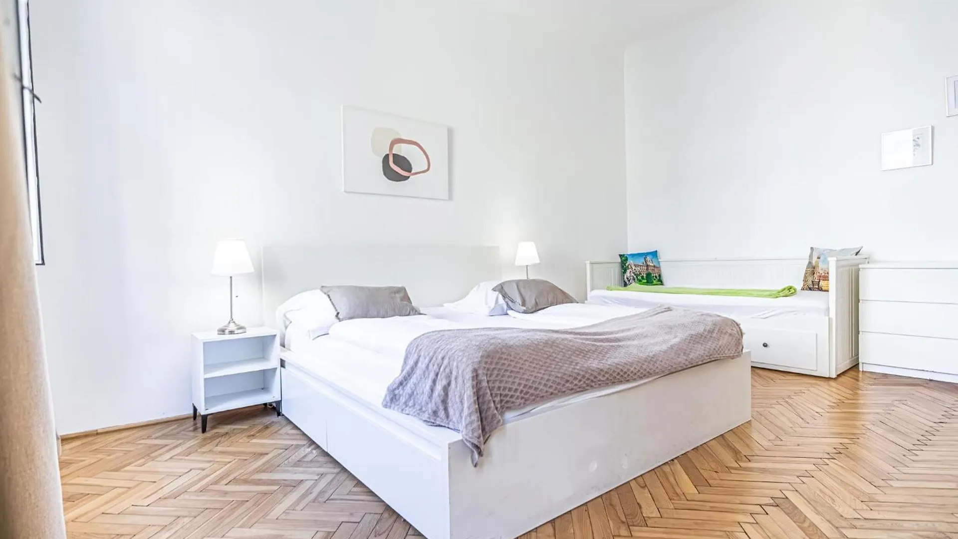 Stylish 2Br Shared Apt For Longstays Margareten, Up To 5P Vienna Austria